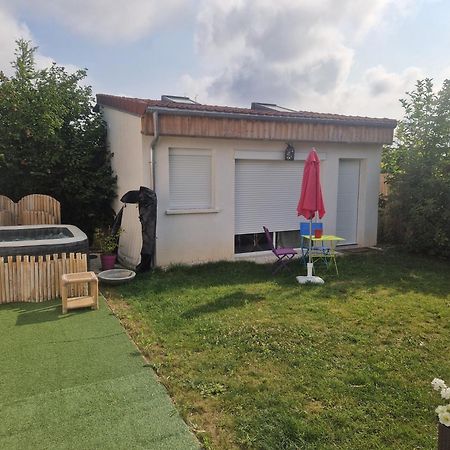 La Serenite Balinaise, Chambre Et Sdb Privee, Jardin , Piscine Et Jacuzzi En Saison, Pres De Chantilly, Parc Asterix Et Cdg Et Paris En 20' أوري لا فيل المظهر الخارجي الصورة