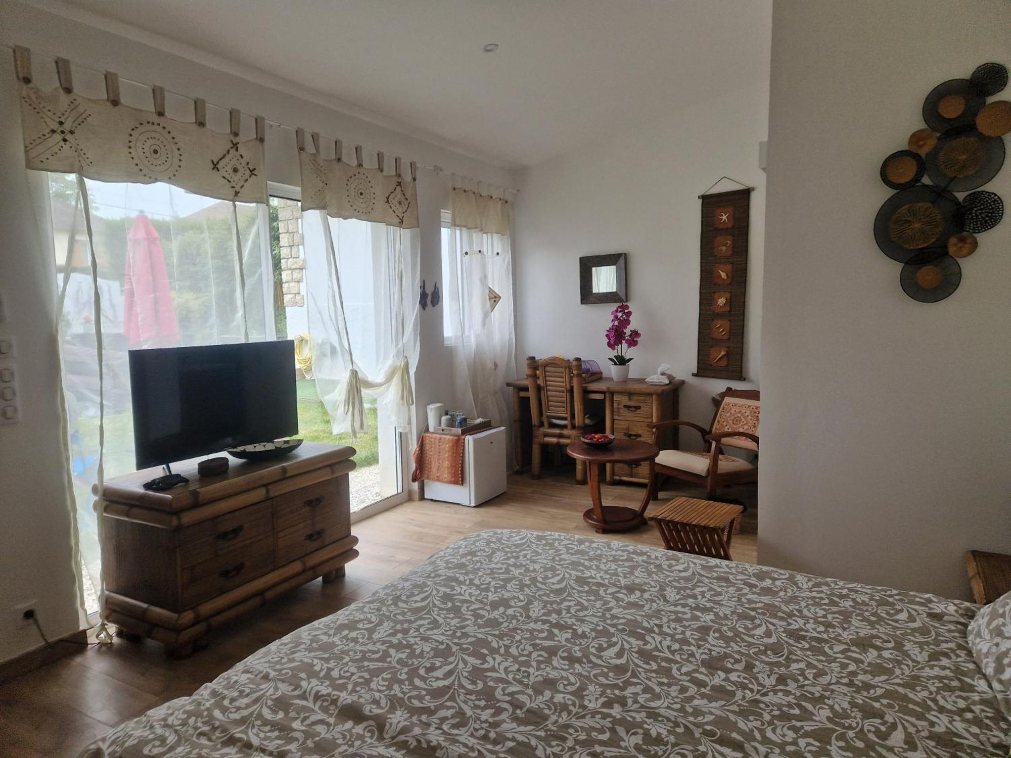La Serenite Balinaise, Chambre Et Sdb Privee, Jardin , Piscine Et Jacuzzi En Saison, Pres De Chantilly, Parc Asterix Et Cdg Et Paris En 20' أوري لا فيل المظهر الخارجي الصورة